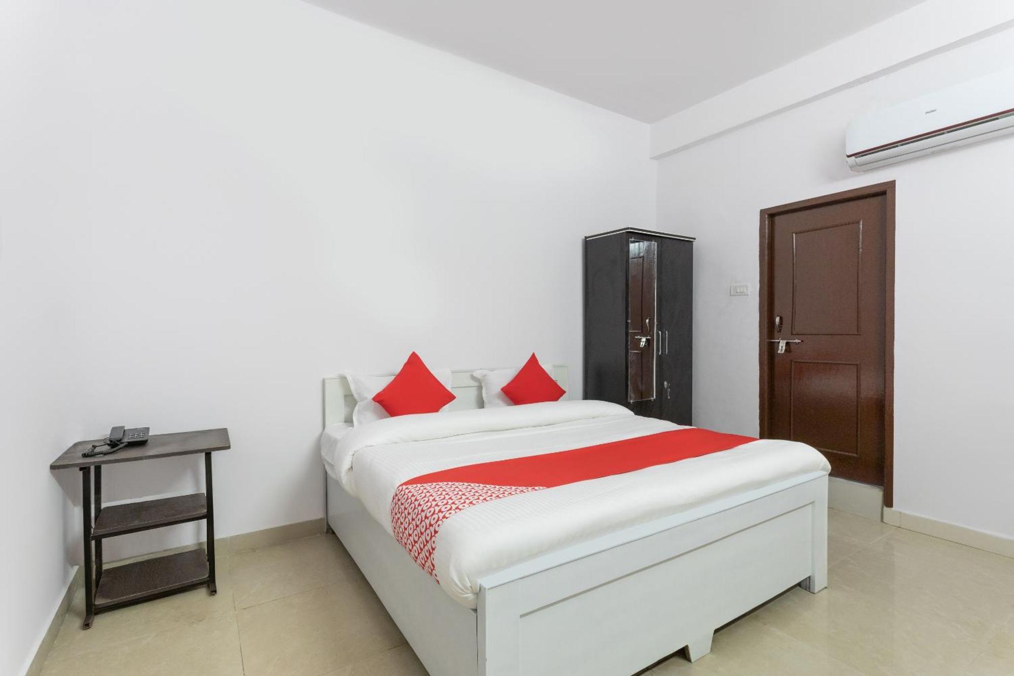 Hotel O Golden Star Bhopal Exteriör bild